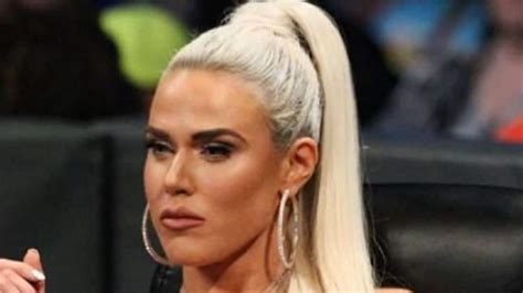 Former Female WWE Star Leaves Fans Sweating After OnlyFans。